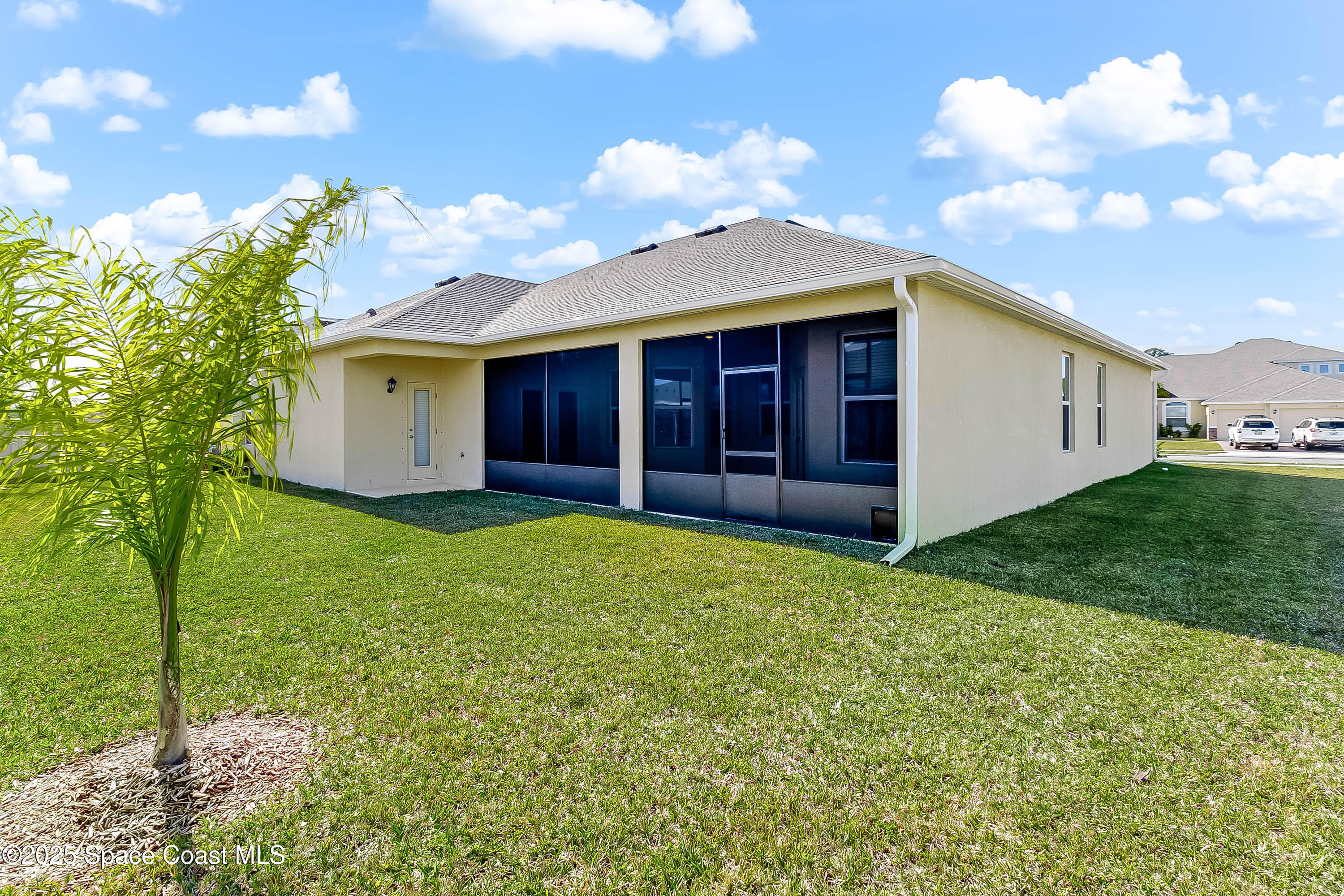 7075 Serpentine Court Property Photo 32