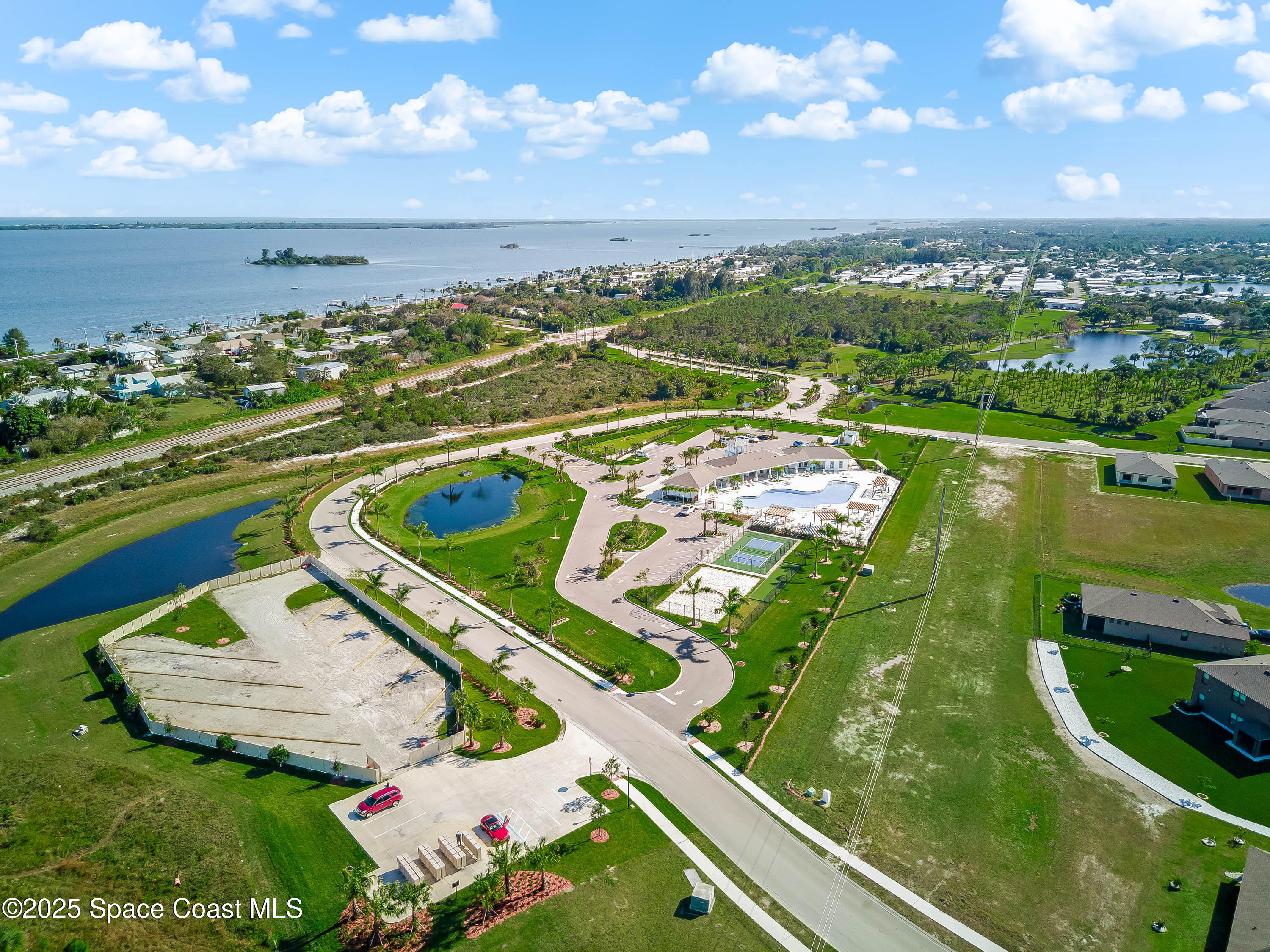 7075 Serpentine Court Property Photo 40