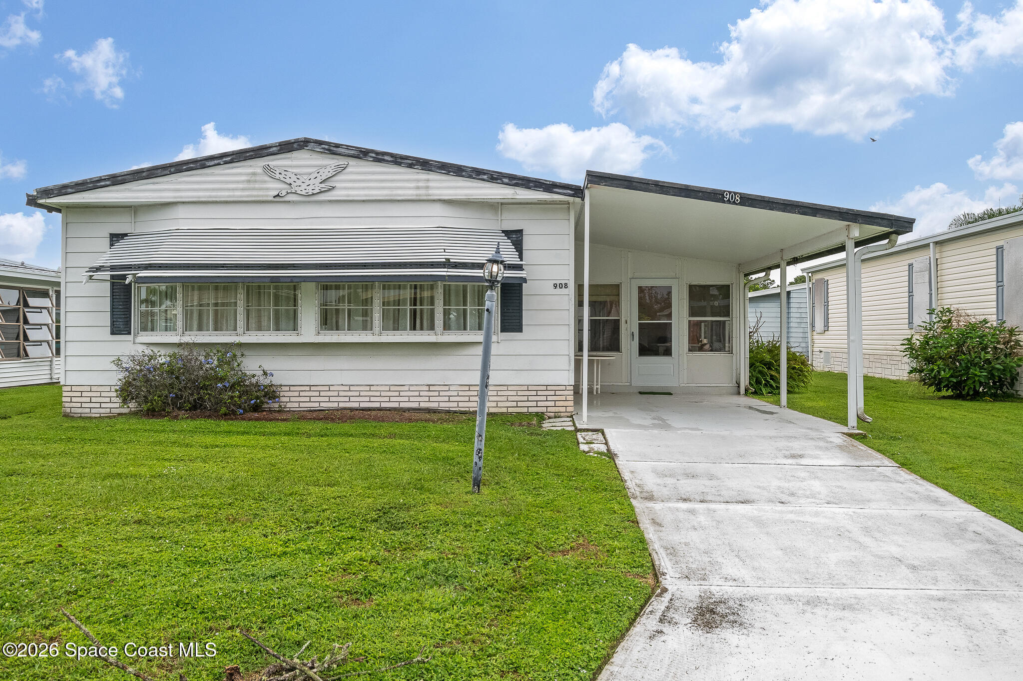 908 Thrush Circle Property Photo 1