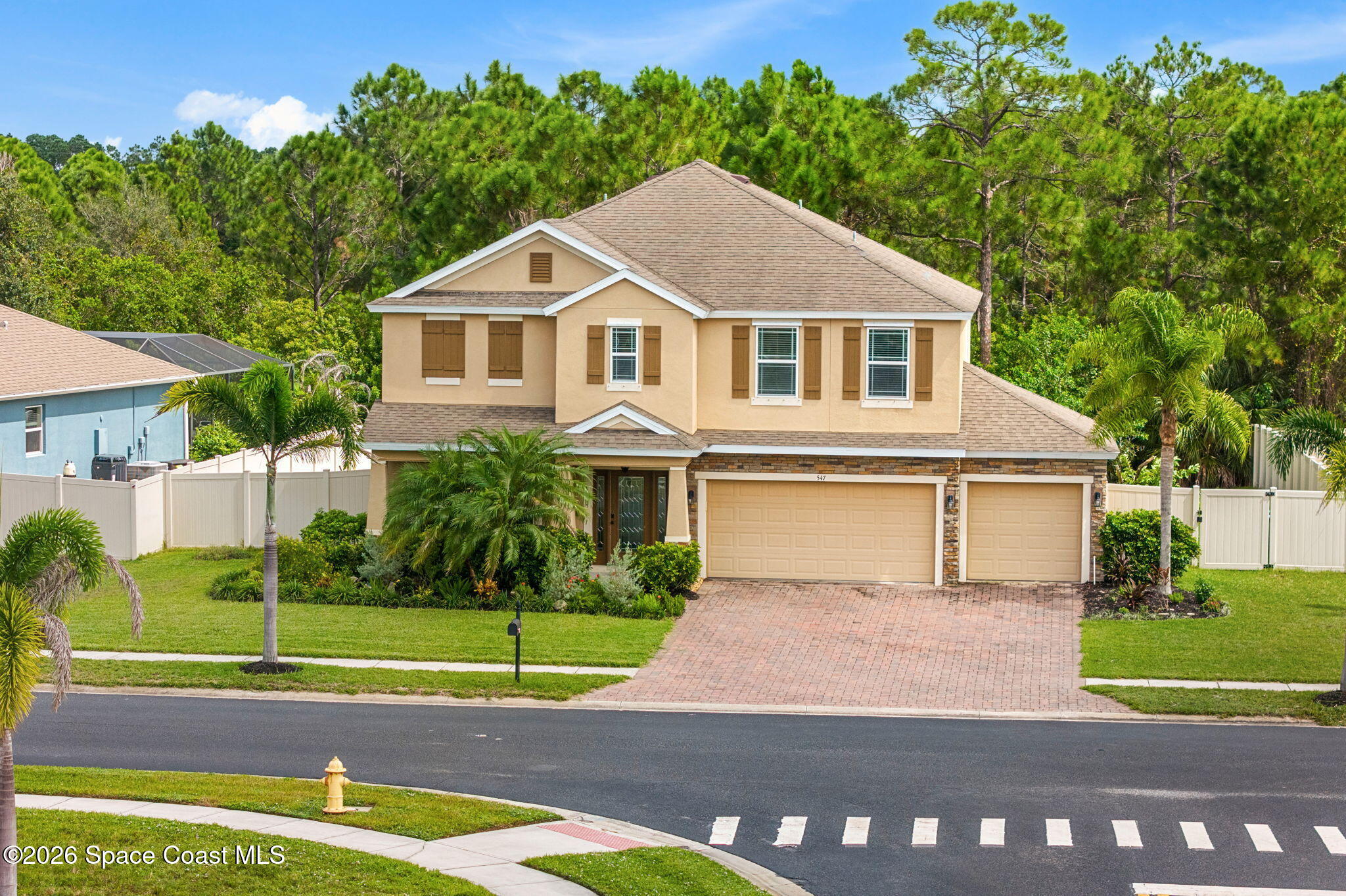 547 Stonebriar Drive SE Property Photo 1