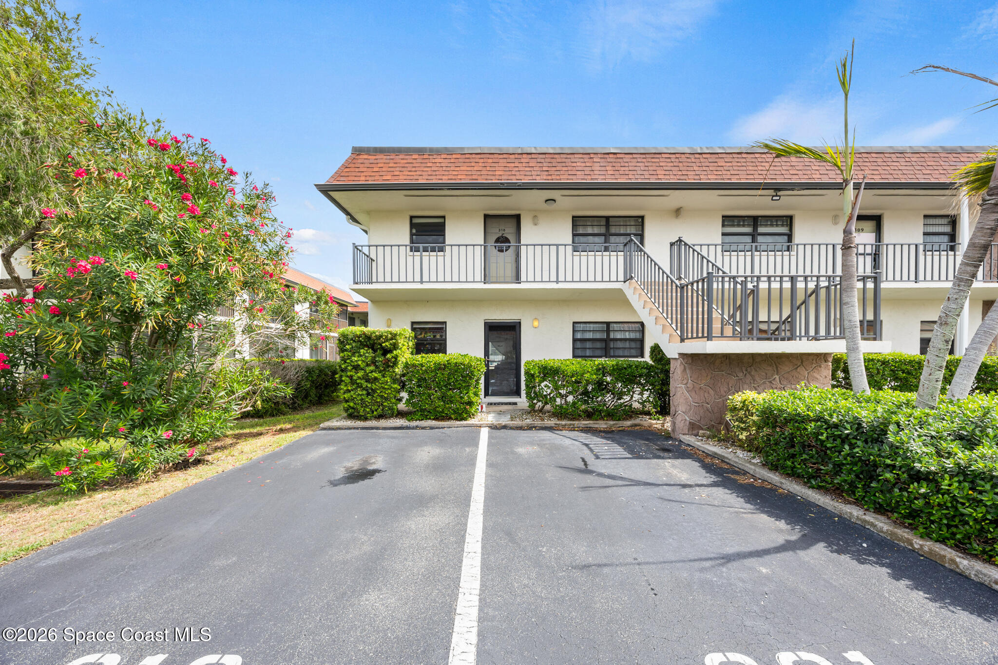 200 Saint Lucie Lane 301 Property Photo 5