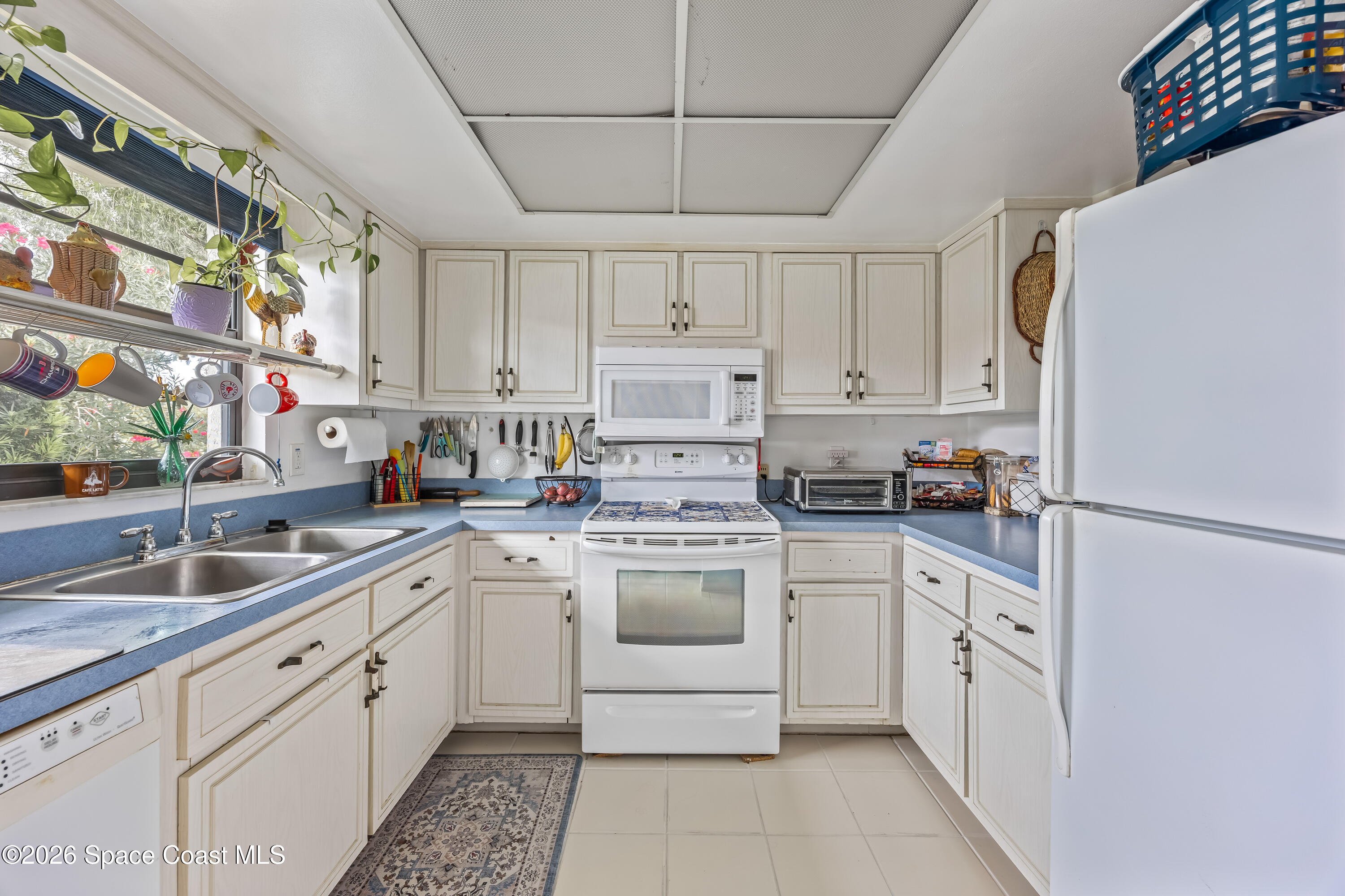 200 Saint Lucie Lane 301 Property Photo 16