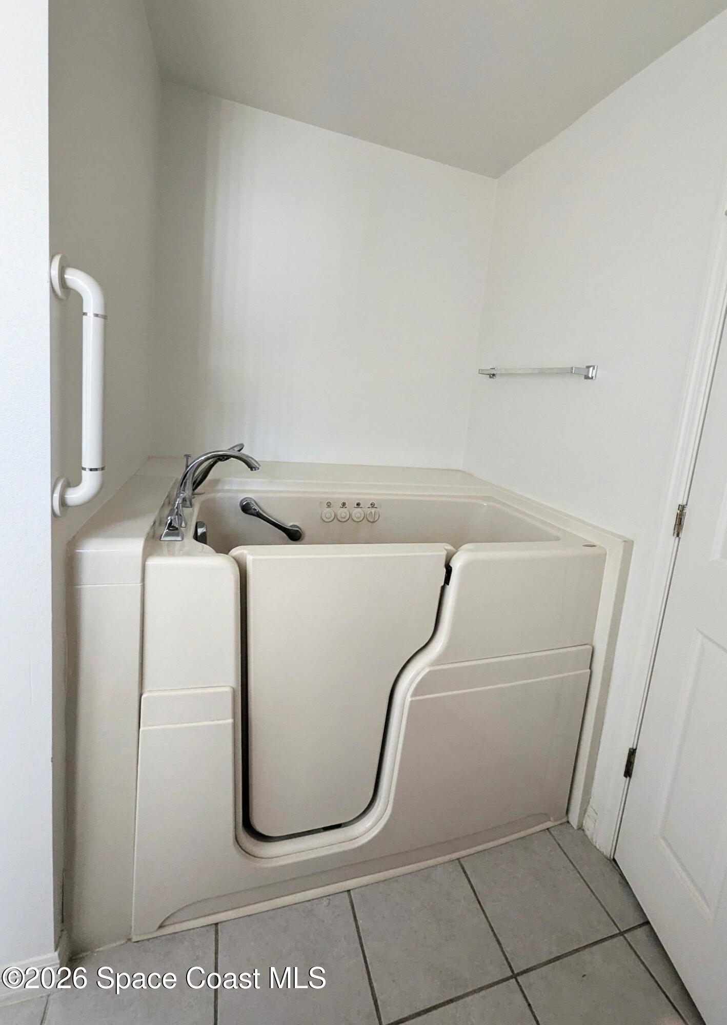 7170 Ackerman Avenue Property Photo 9