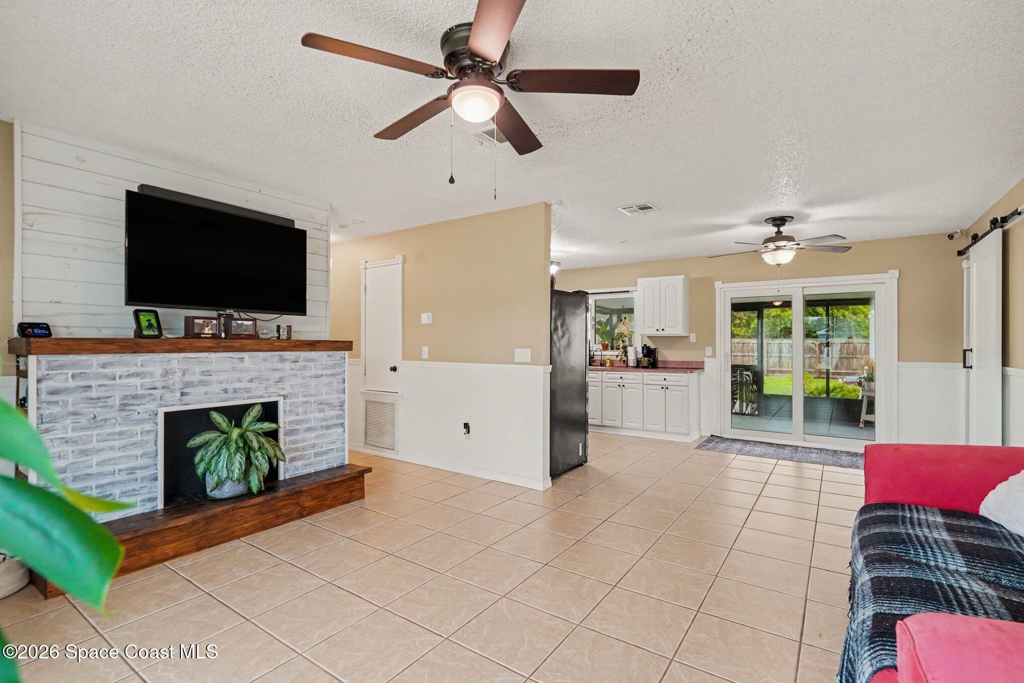 966 Cotorro Road Se Property Photo 3