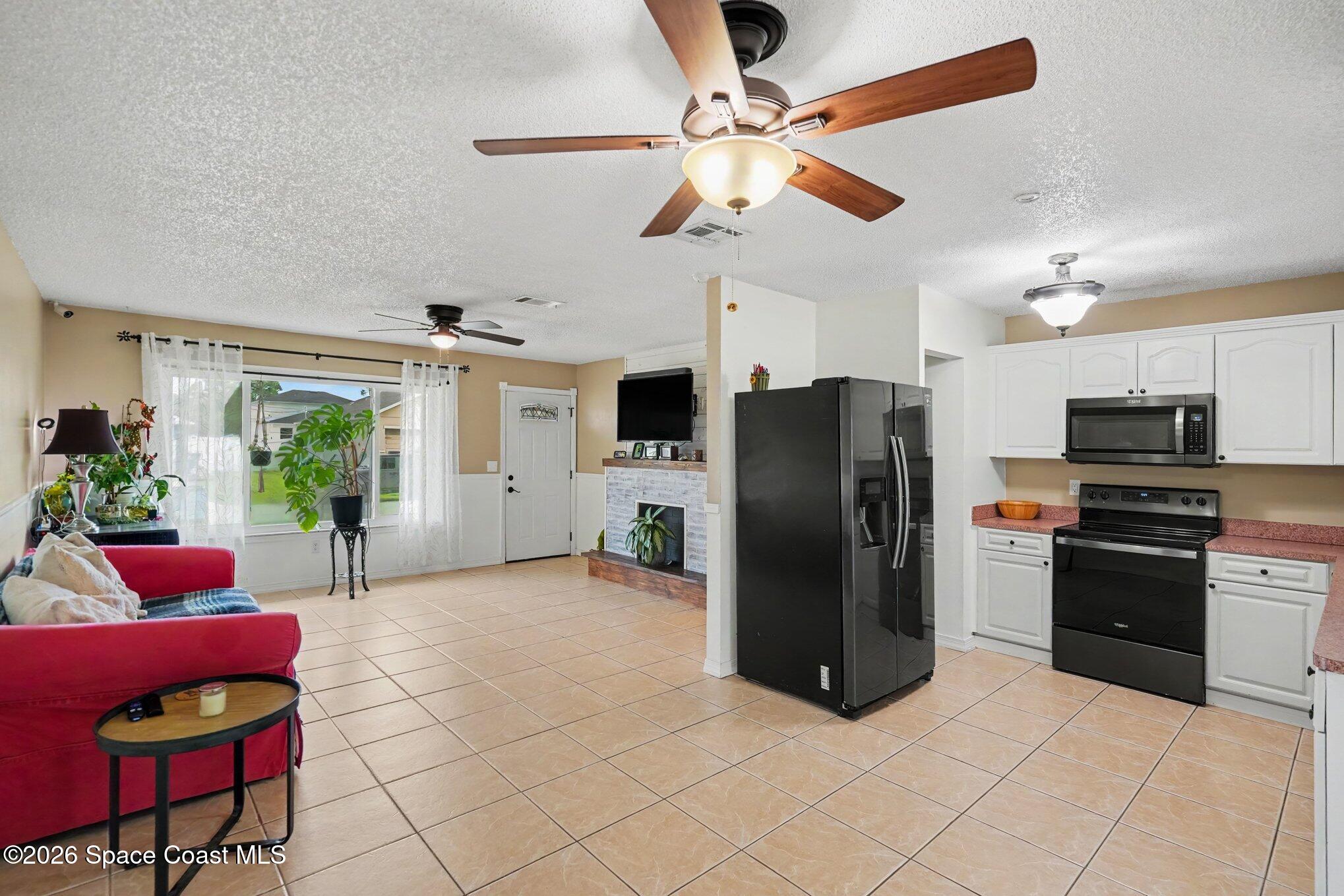 966 Cotorro Road Se Property Photo 5