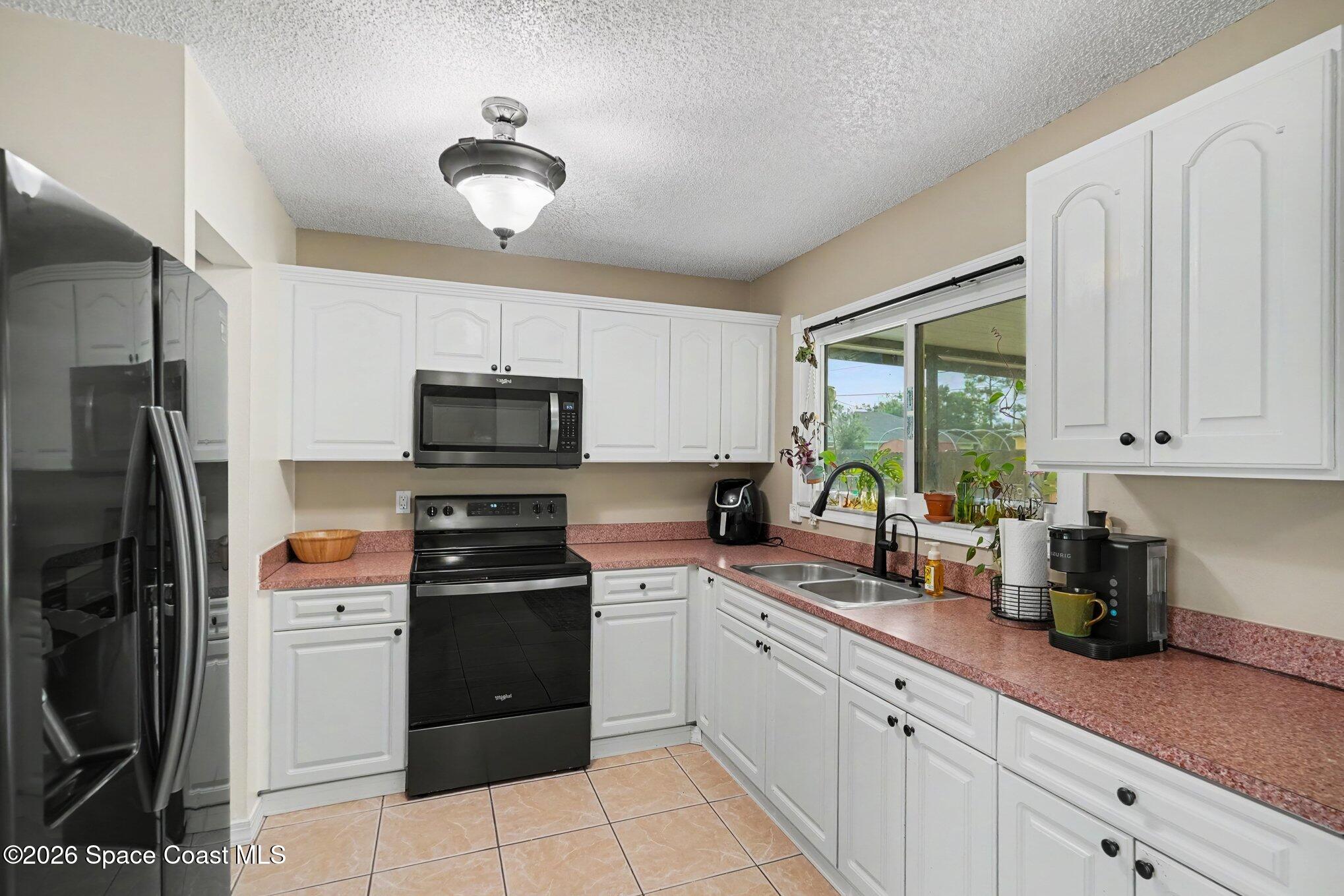 966 Cotorro Road Se Property Photo 6