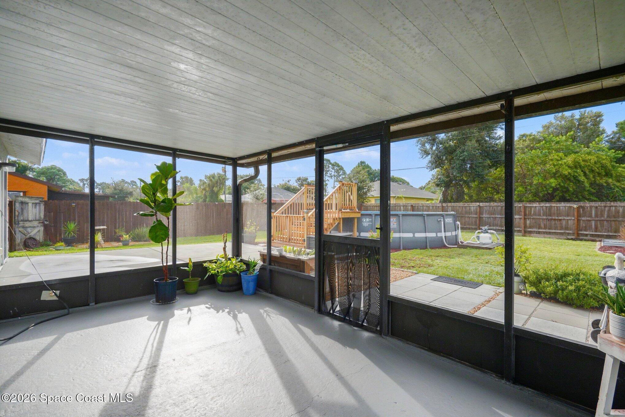 966 Cotorro Road Se Property Photo 7