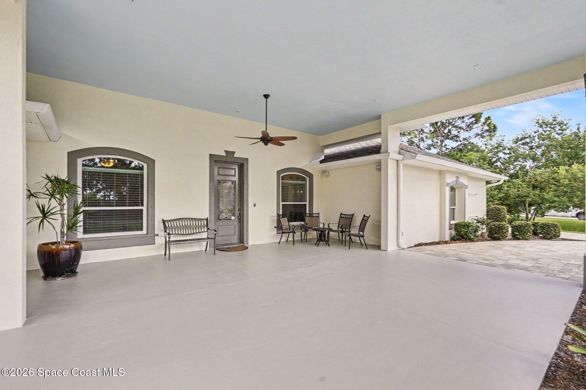 7119 Hacienda Drive Property Photo 5
