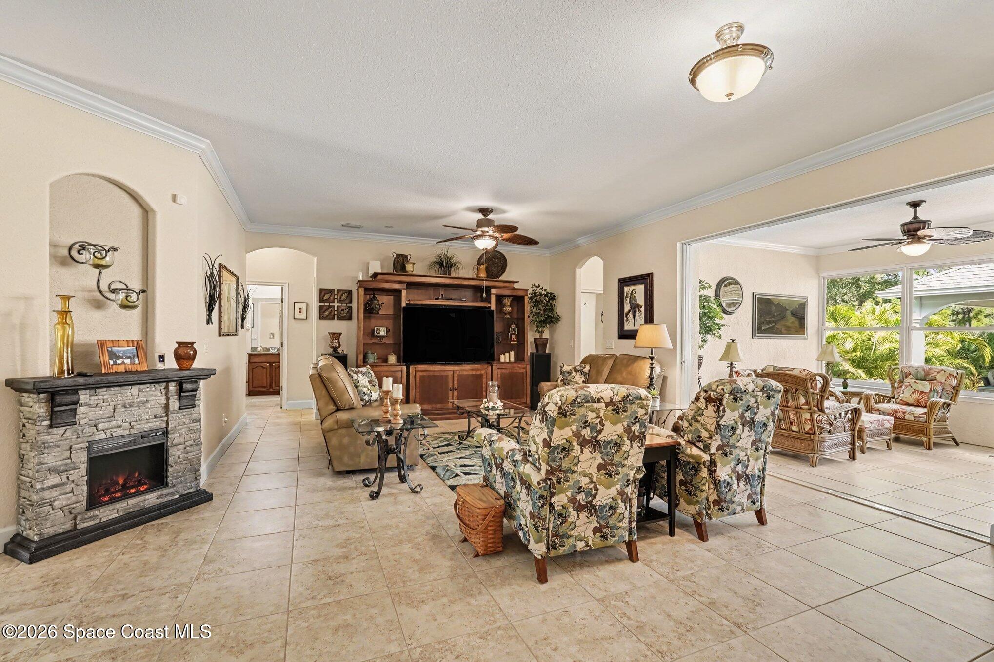7119 Hacienda Drive Property Photo 9