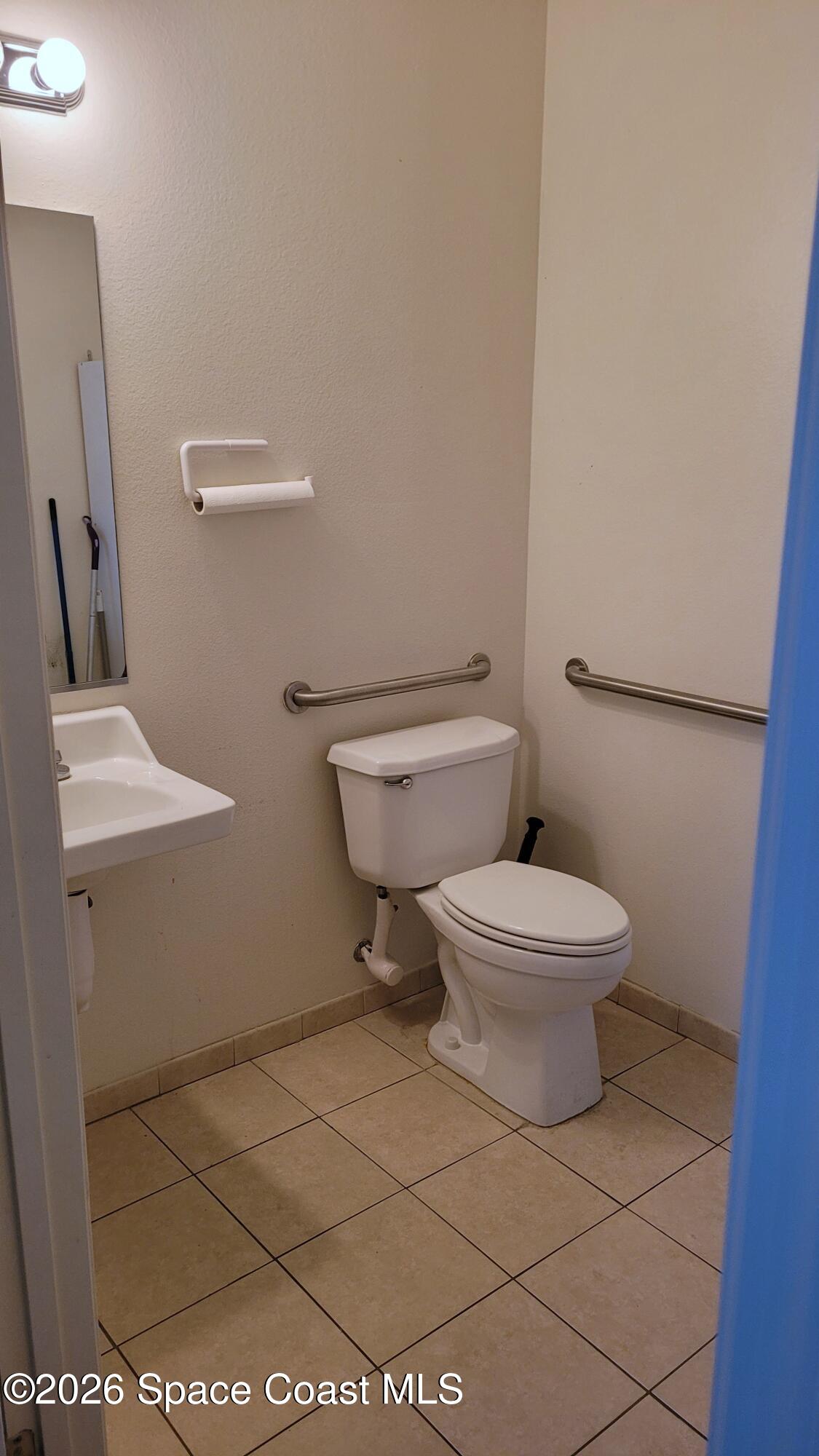 142 N Orlando Avenue 100 Property Photo 14