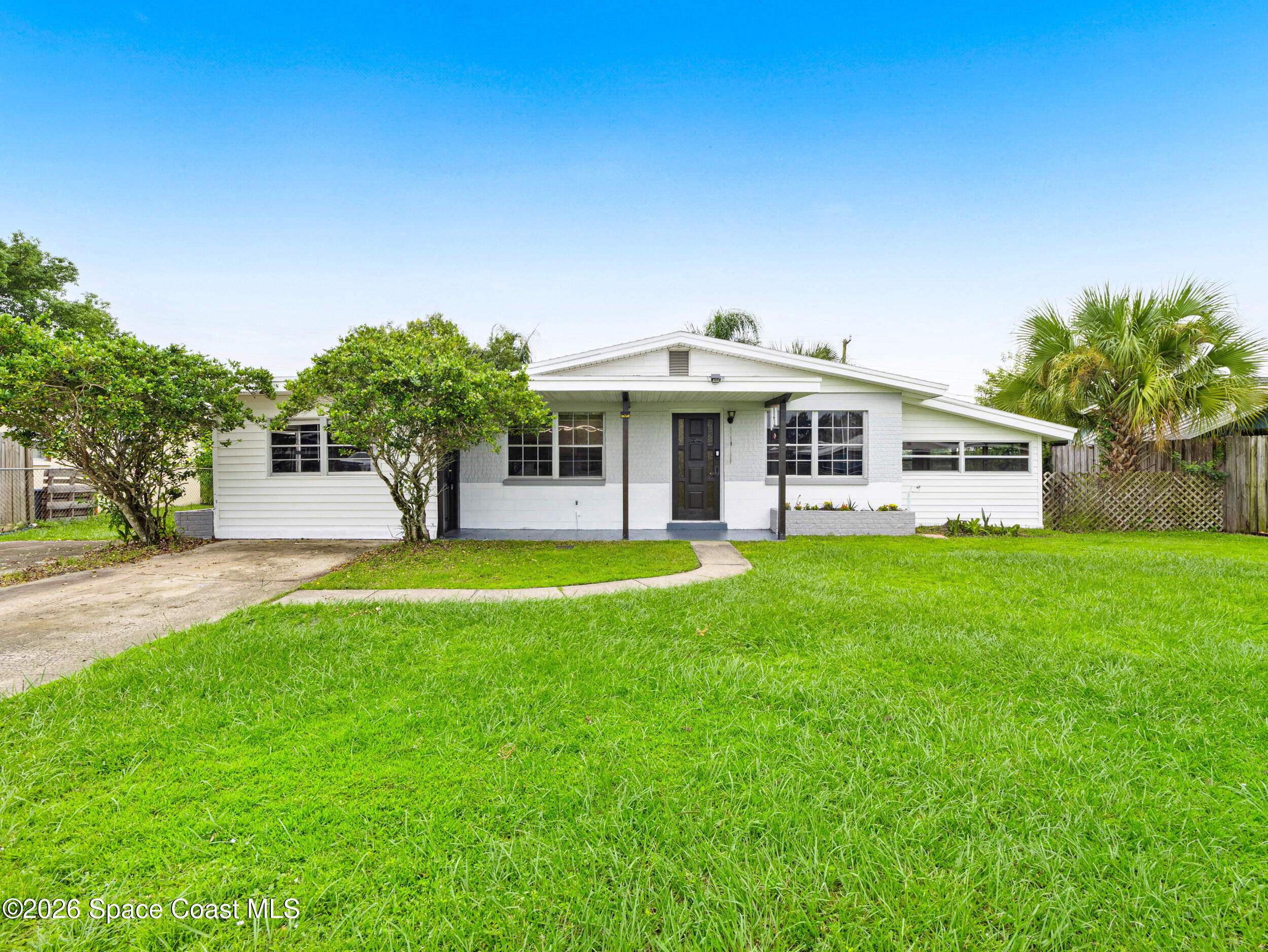 2477 Bonny Drive Property Photo 1