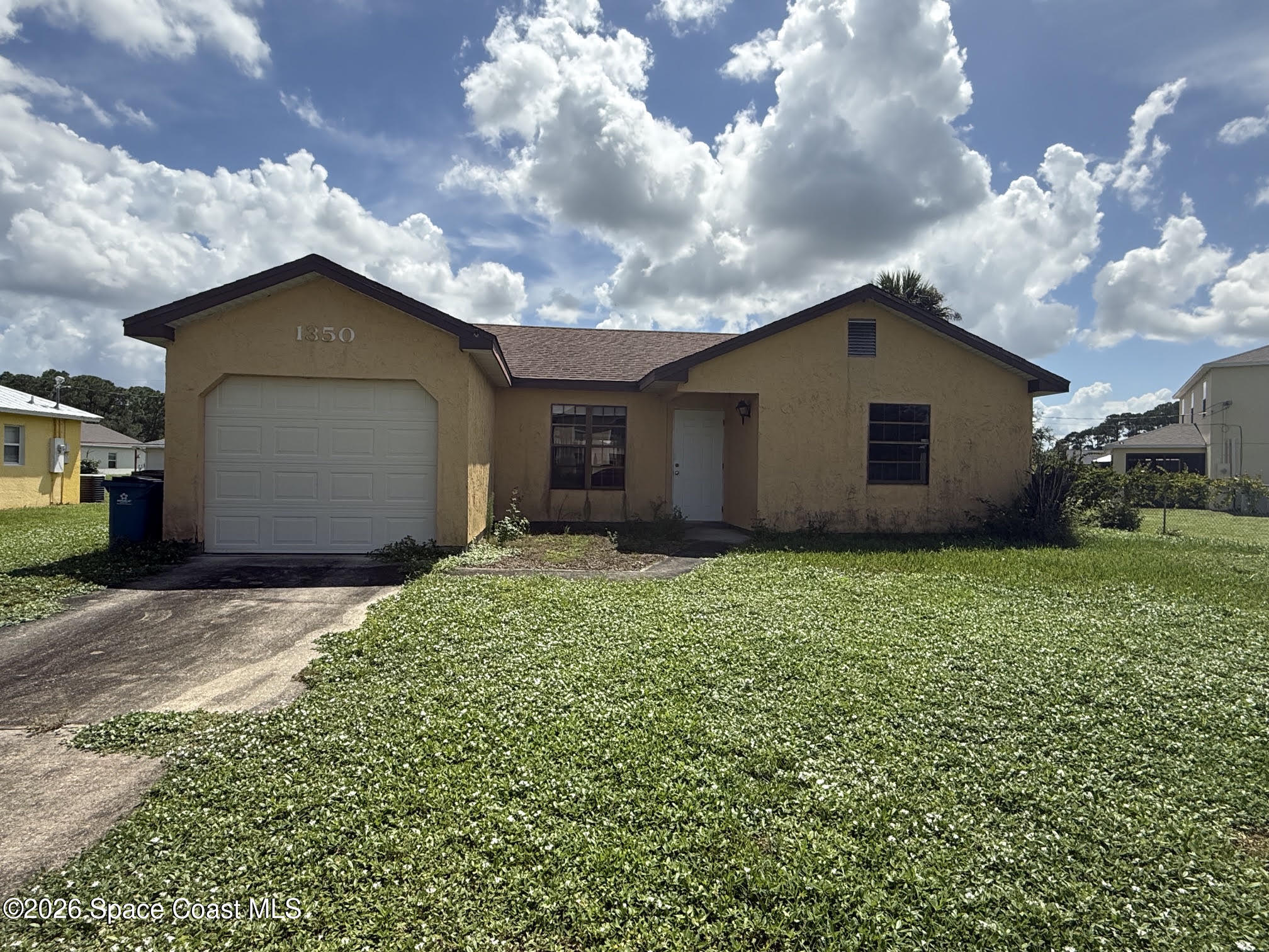 1350 Se Lotus Street Se Property Photo 1