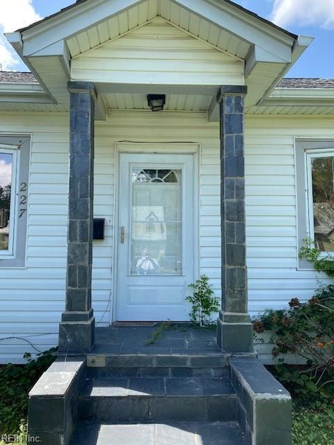 227 Hollywood Ave Property Photo 2