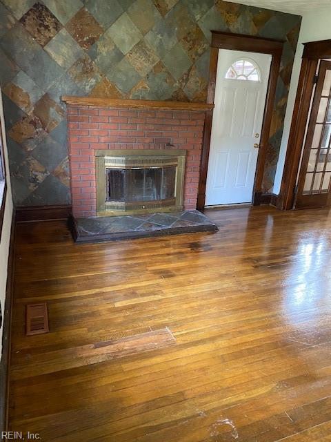 227 Hollywood Ave Property Photo 3