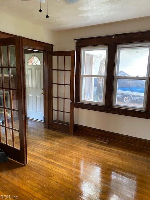 227 Hollywood Ave Property Photo 6