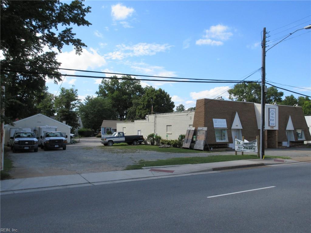 1283 N King St Property Photo 2