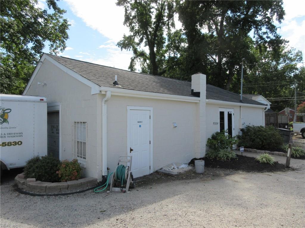 1283 N King St Property Photo 6