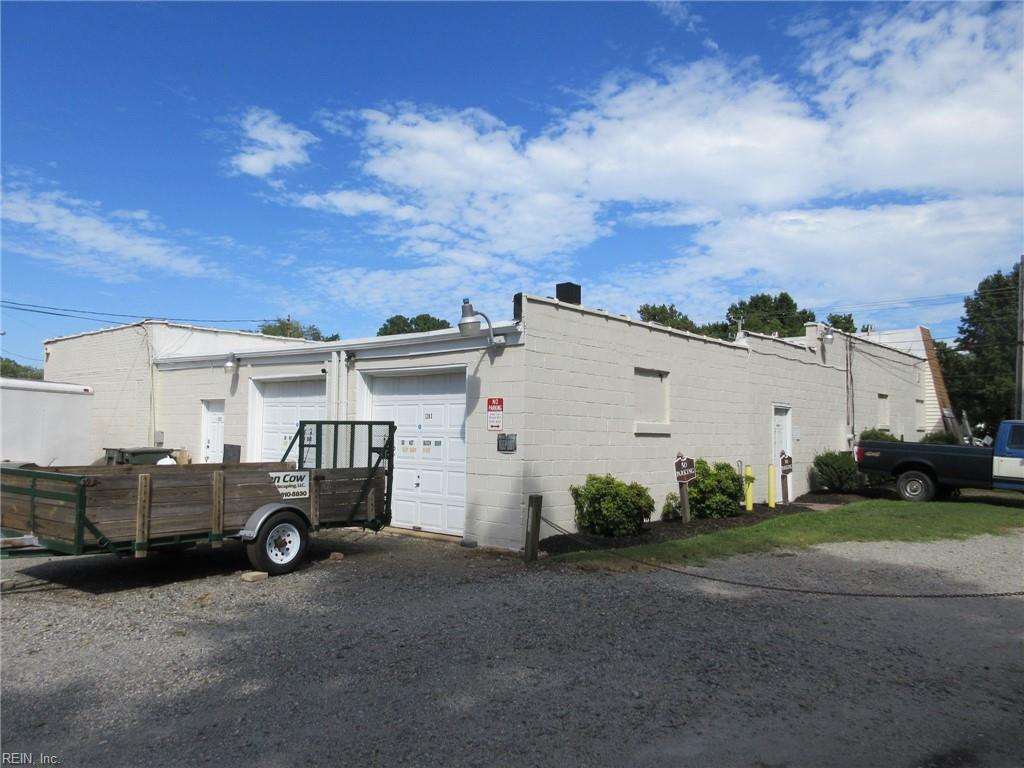 1283 N King St Property Photo 9