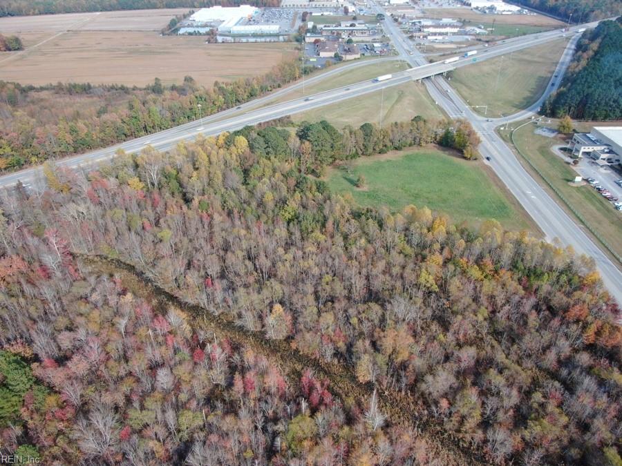 8.2acs General Thomas Hwy Property Photo 5
