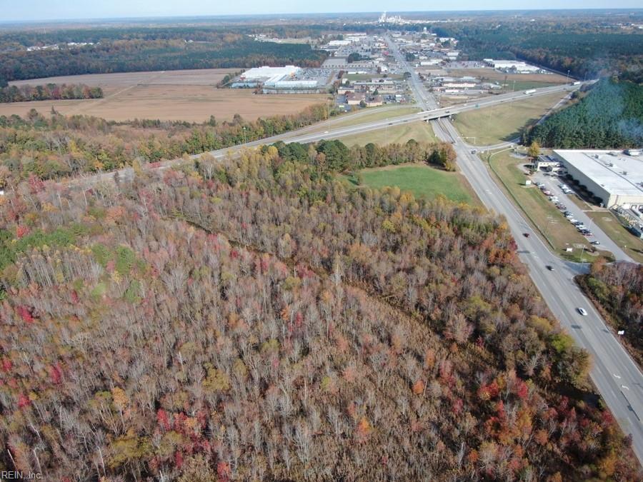 8.2acs General Thomas Hwy Property Photo 6