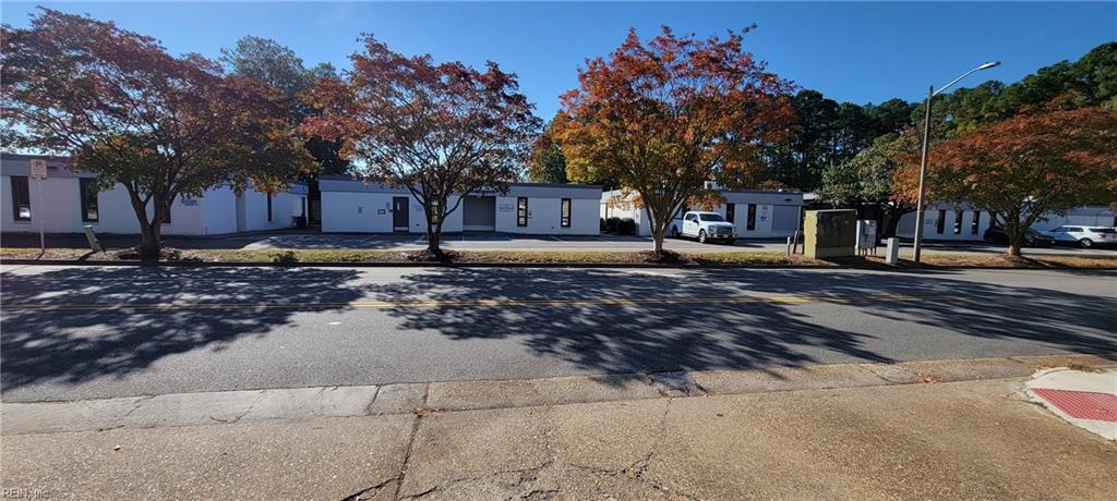 12515 Warwick Blvd Property Photo 10