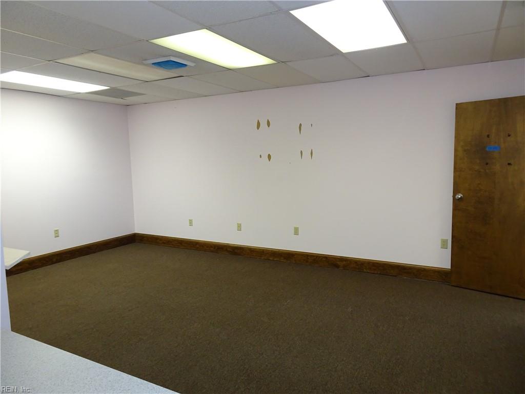 12515 Warwick Blvd Property Photo 23
