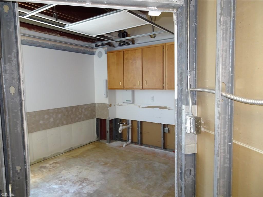 12515 Warwick Blvd Property Photo 27