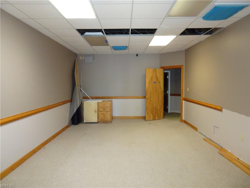 12515 Warwick Blvd Property Photo 33