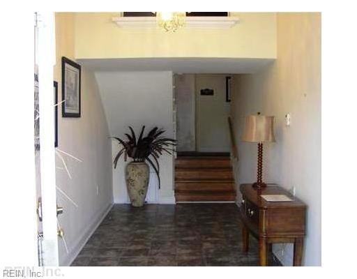 9641 Norfolk Ave Property Photo 3