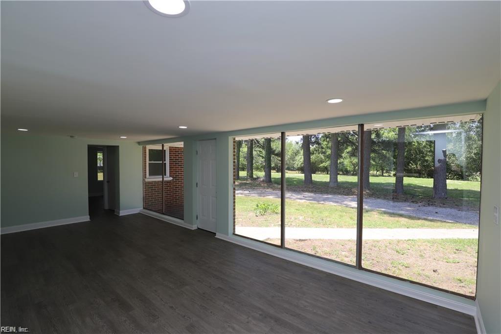 132 S County Dr Property Photo 18