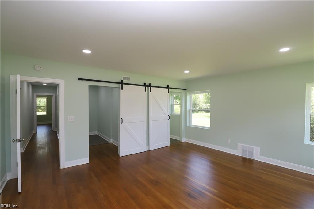 132 S County Dr Property Photo 21