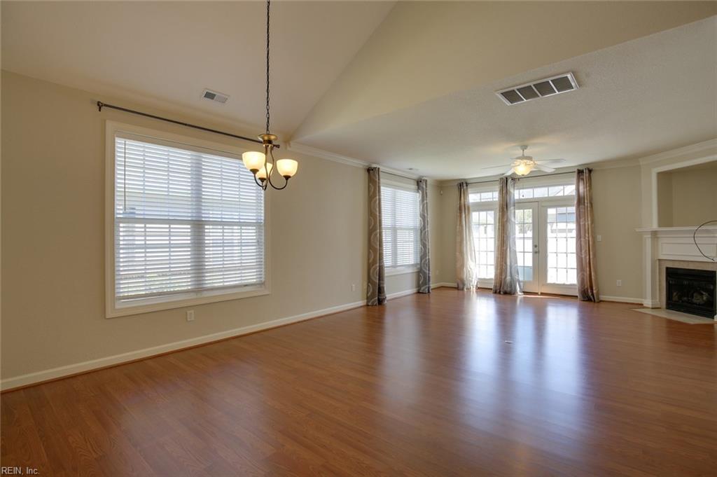 1328 Abelia Way Property Photo 2