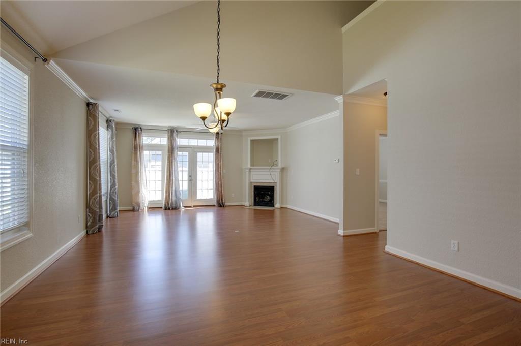 1328 Abelia Way Property Photo 3