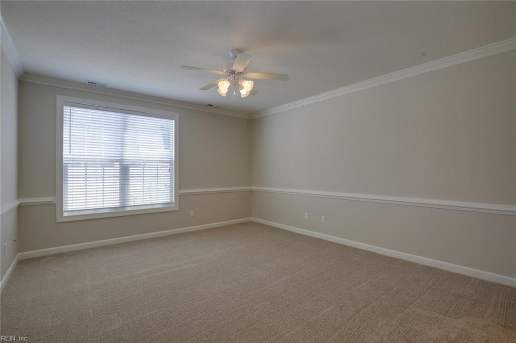 1328 Abelia Way Property Photo 9