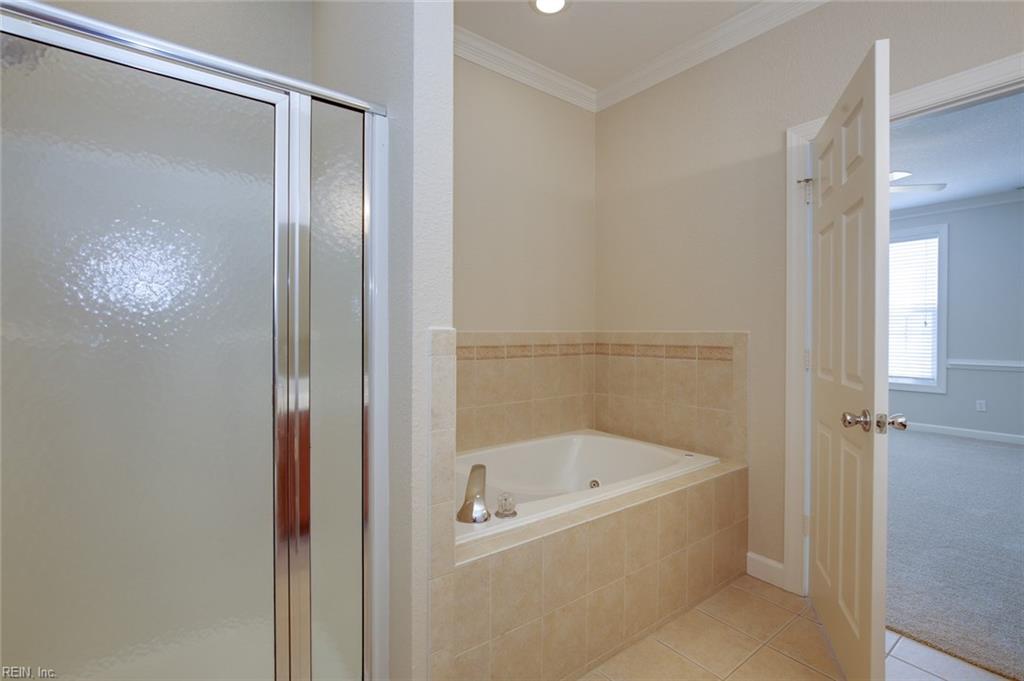 1328 Abelia Way Property Photo 11