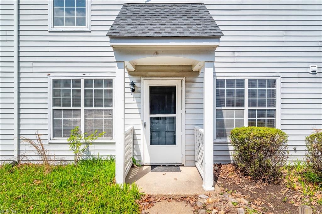 364 Thorncliff Dr Property Photo 1