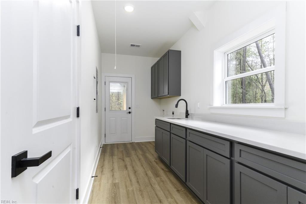 18101 Foxfire Trl Property Photo 7