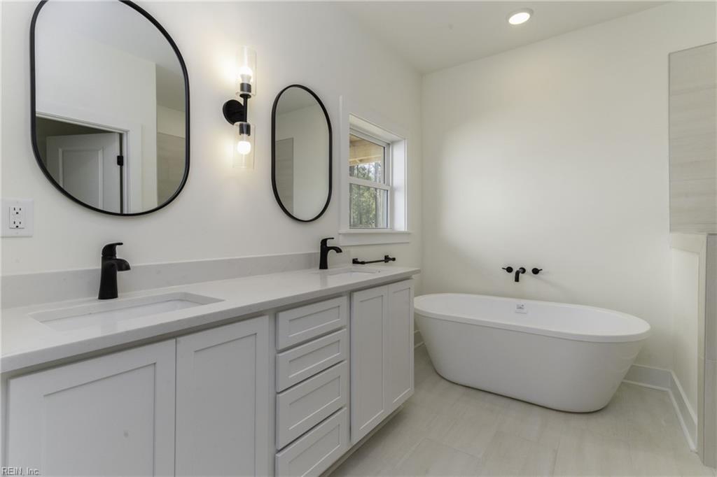 18101 Foxfire Trl Property Photo 8