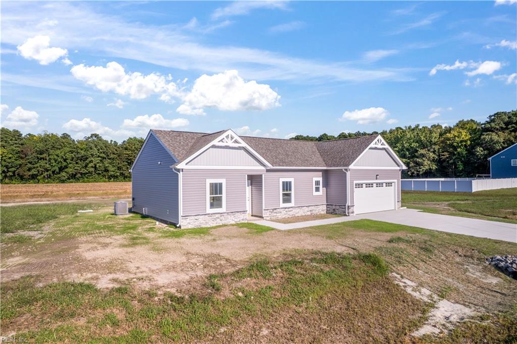 110 Yadkin Dr Property Photo 3