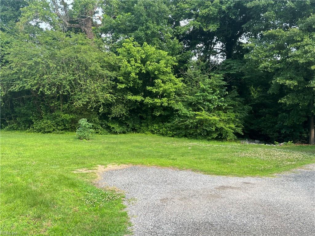 205 Country Club Rd Property Photo 14