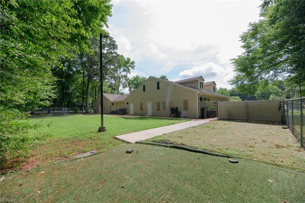 3440 Hampton Hwy Property Photo 4