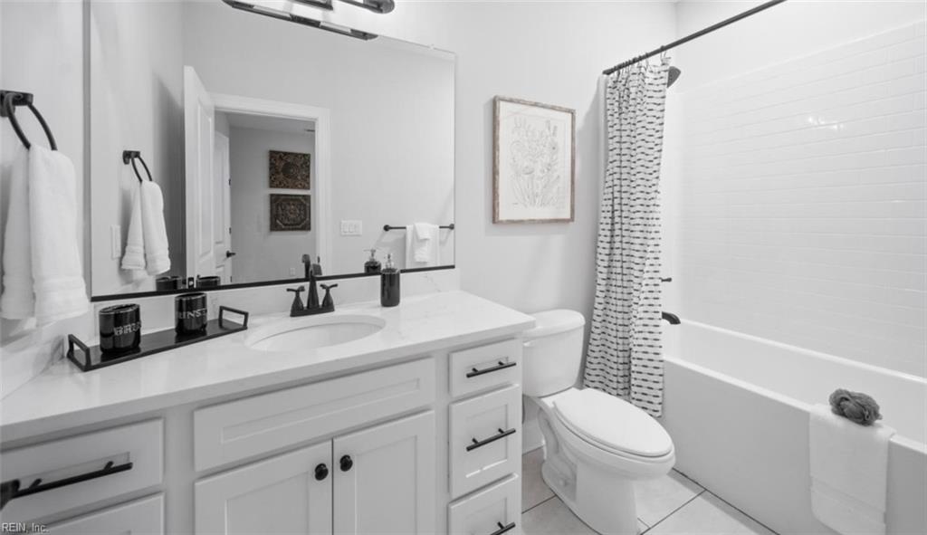 4611 Longleaf Pl Property Photo 7