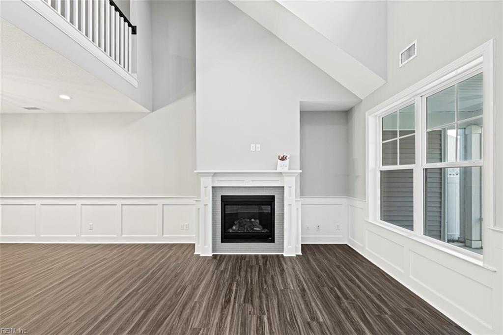 4611 Longleaf Pl Property Photo 9