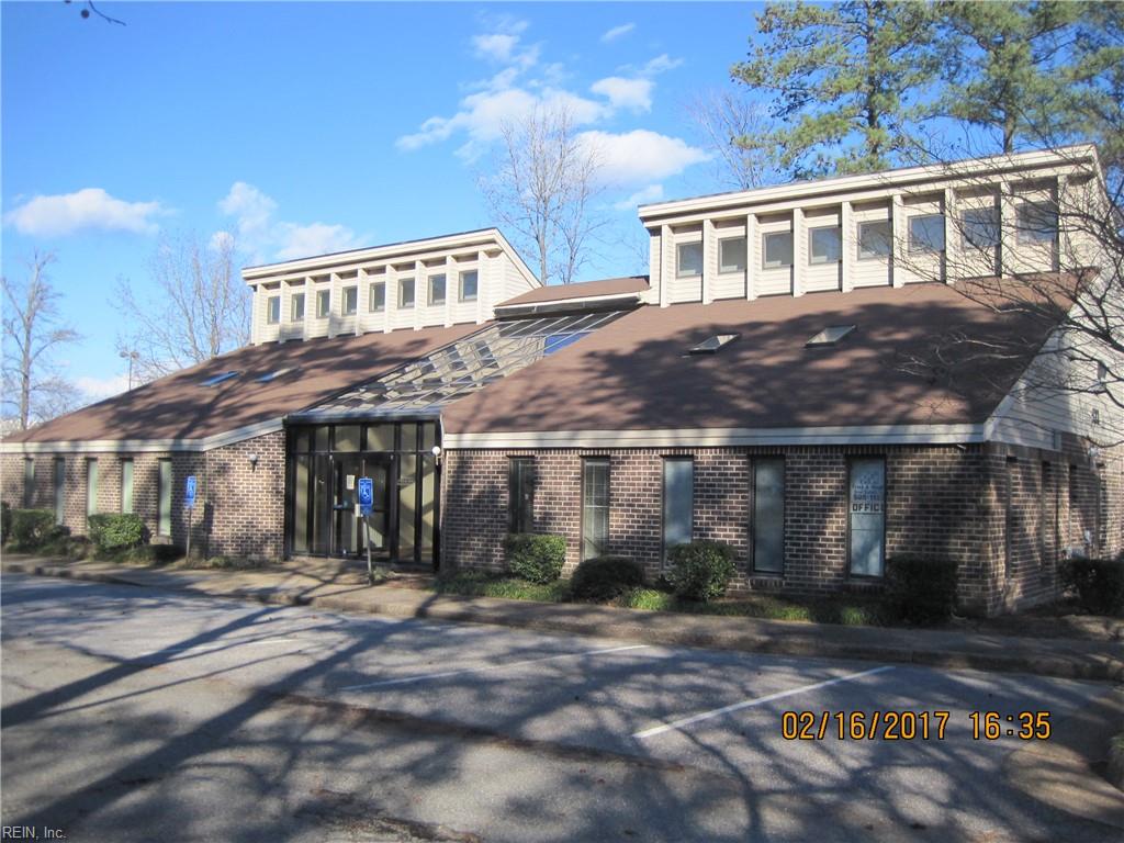 527 Oyster Point Rd Property Photo 1