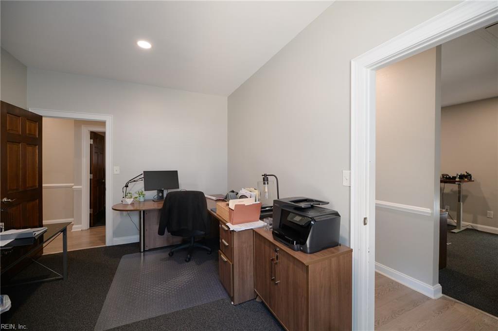 760 Mcguire Pl Property Photo 8