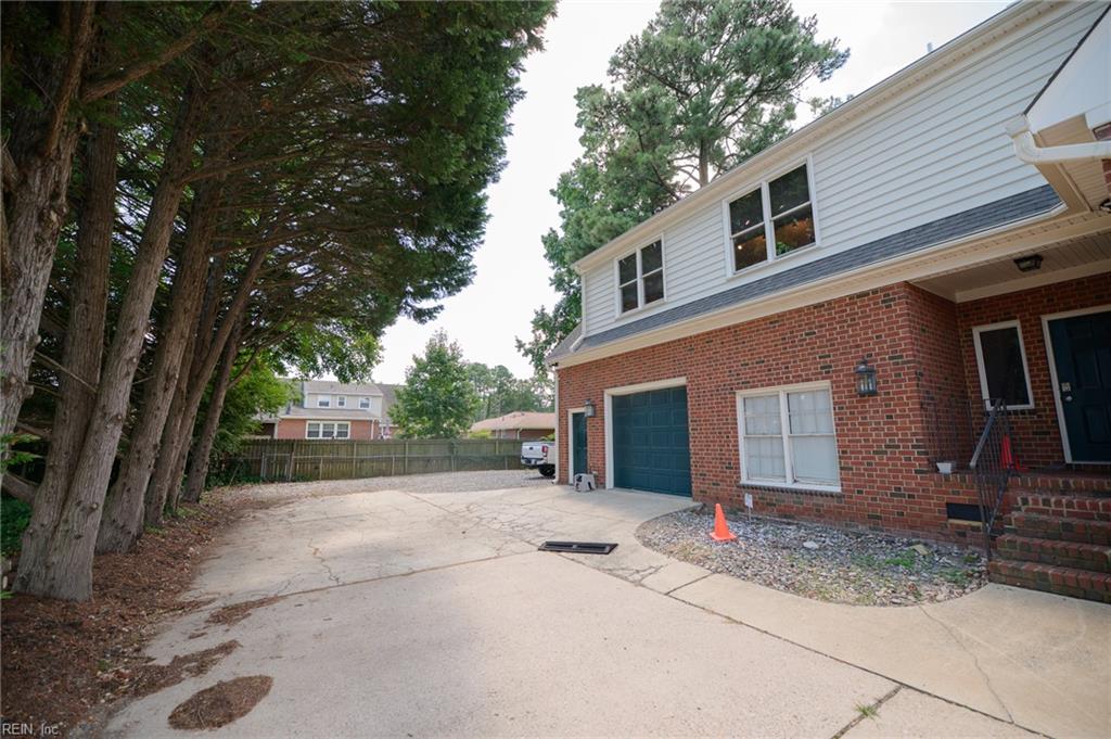 760 Mcguire Pl Property Photo 33