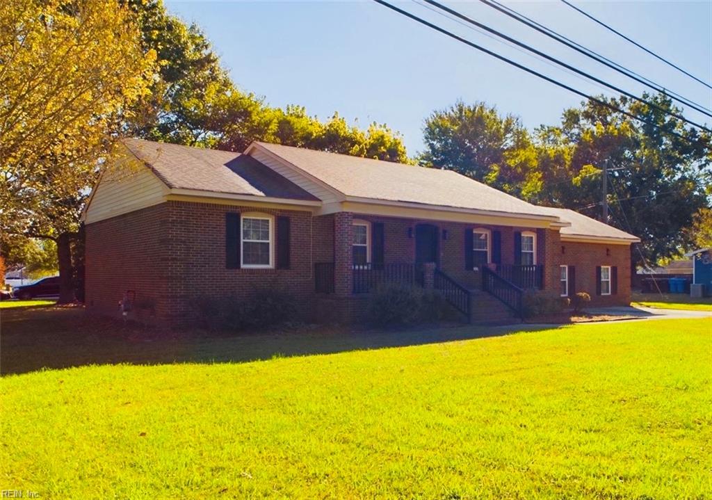 557 Waters Rd Property Photo 2