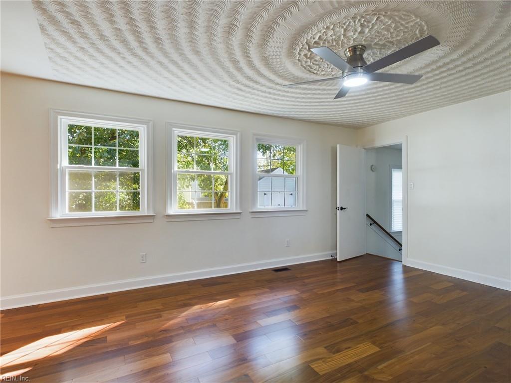 557 Waters Rd Property Photo 6