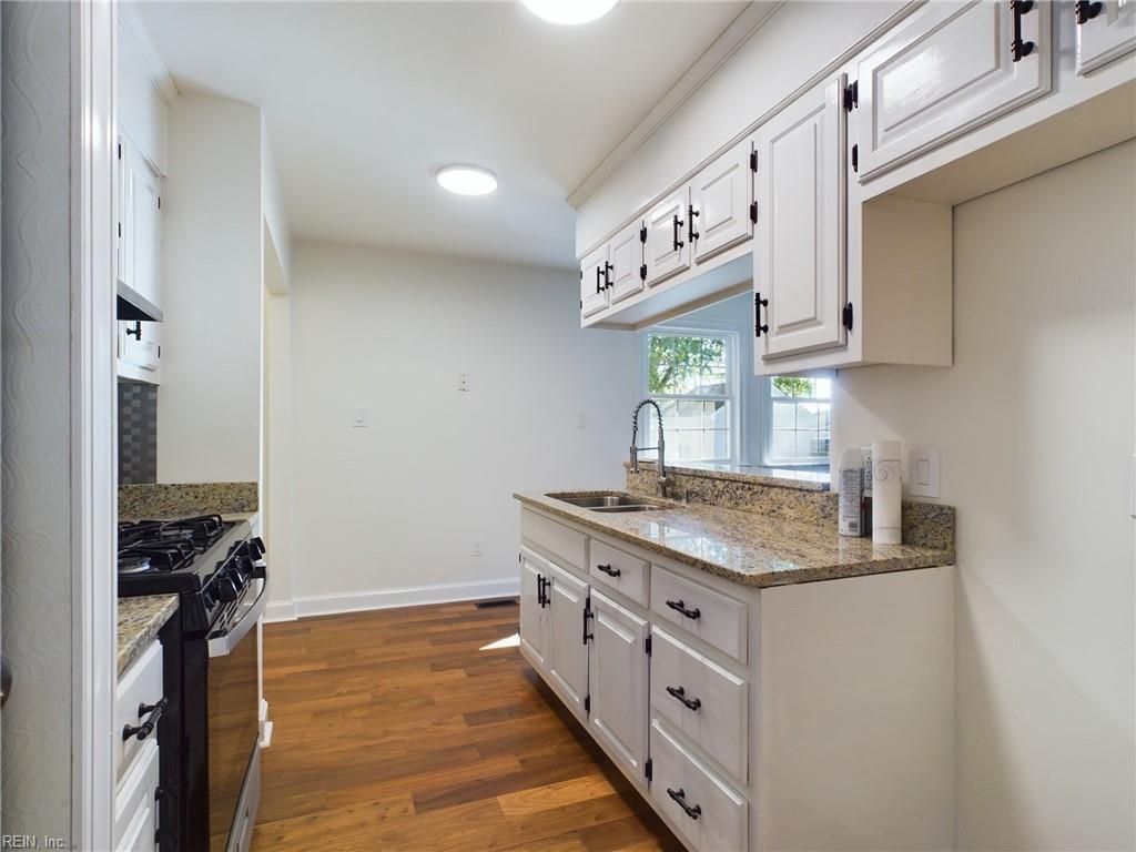557 Waters Rd Property Photo 10