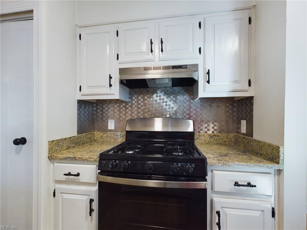 557 Waters Rd Property Photo 11